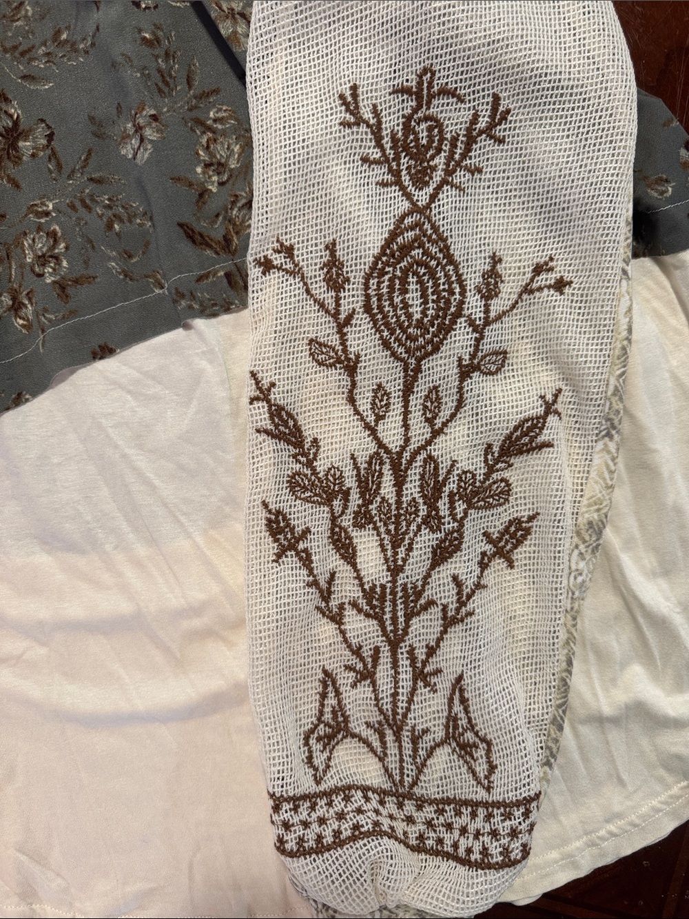 gimmicks by BKE Gray and Cream Mixed-Media Boho Tunic - Picture 5 of 6